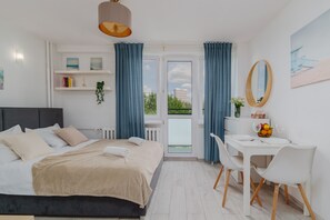 1 bedroom, iron/ironing board, free WiFi, bed sheets - XO Luxury Metro Residence (Warszawa)