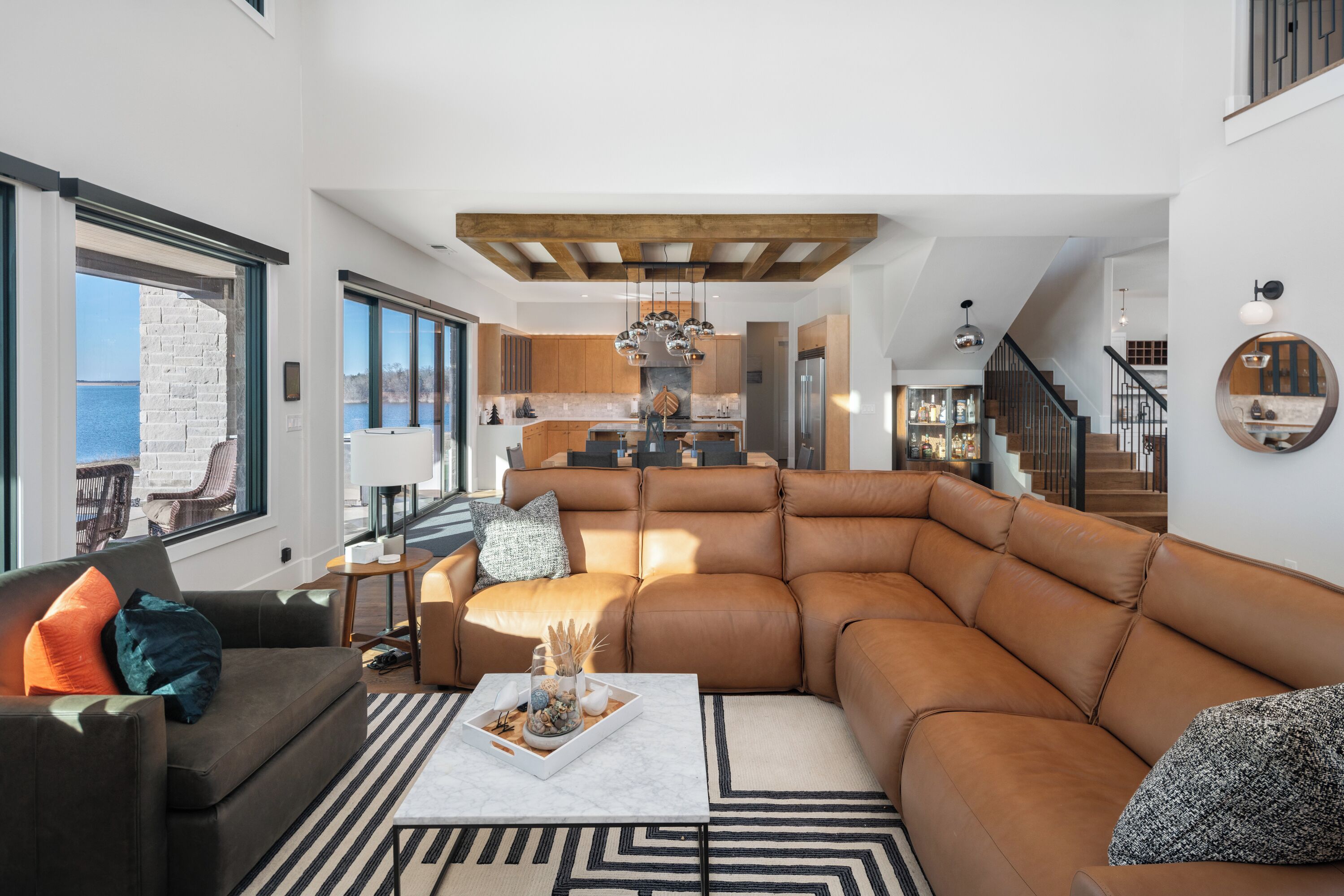 Smart-TV, Kamin, Videospiele