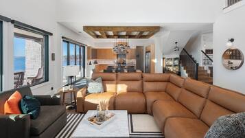 Smart-TV, Kamin, Videospiele