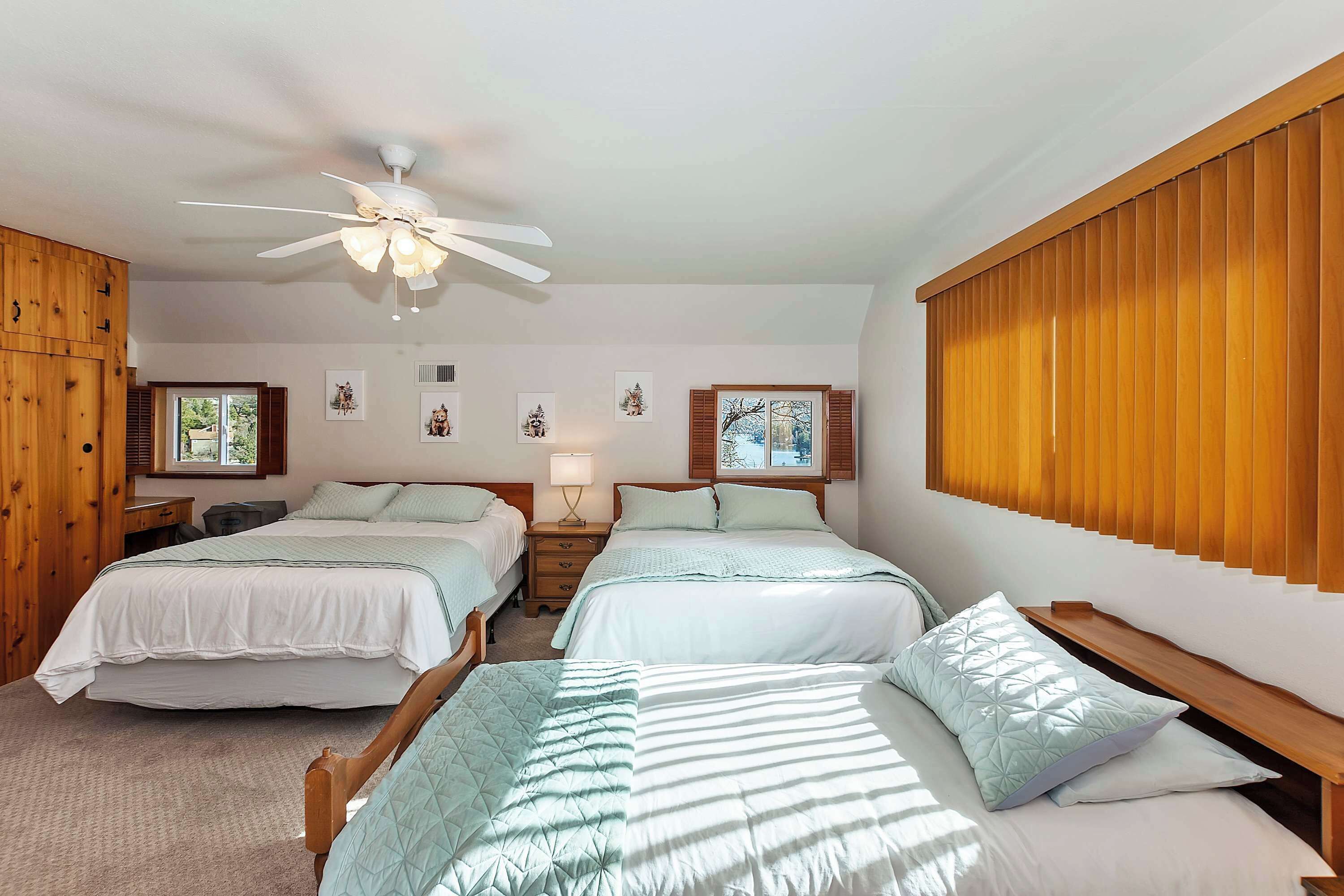 3 habitaciones, decoración personalizada y muebles diferentes 