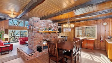House, Multiple Beds, Patio (Acorn Acres) | Interior