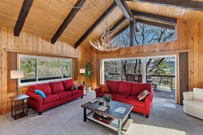 House, Multiple Beds, Patio (Acorn Acres) | Living area | 42-inch flat-screen TV with digital channels, fireplace - Acorn Acres Lake Views for 8 (Lake Arrowhead)