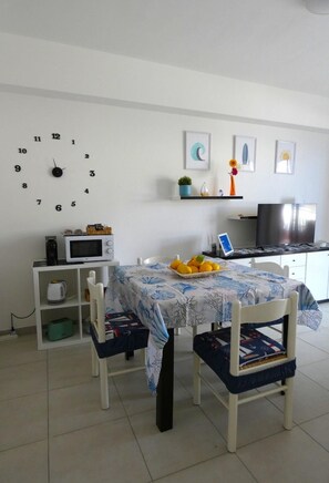 Dining - RELAXATION AND SUNSETS SEA VIEW HOUSE (Roccalumera)