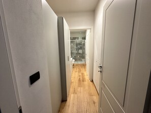 Shower, hair dryer, bidet, towels - Studio Apartment A - Piol42 Rivoli (Rivoli)