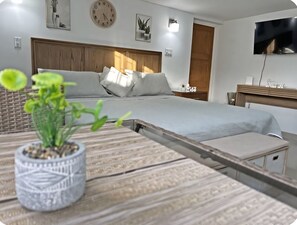 1 makuuhuone, silitysrauta/-lauta, ilmainen Wi-Fi, vuodevaatteet