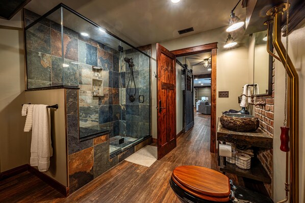 Shower, towels