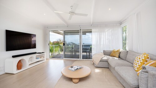 Kaya Beach House |  Family Villa with Water Views