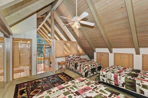 บ้านพัก, หลายเตียง, ลานระเบียง, วิวภูเขา (Bow N Arrow Lodge) | 2 ห้องนอน, ห้องพักตกแต่งอย่างมีเอกลัก�ษณ์, ตกแต่งพิเศษโดยเฉพาะ