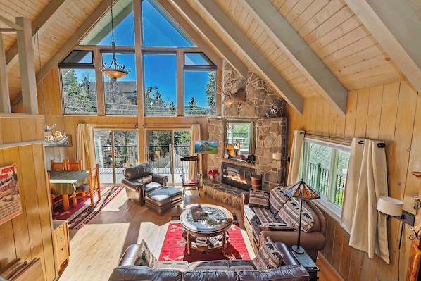 House, Multiple Beds, Patio, Mountain View (Bow N Arrow Lodge) | Living area | 42-inch flat-screen TV with digital channels, fireplace