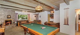Bow N Arrow Lodge For 8!