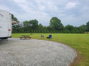 Outdoor dining -  Grand Park RV Site, 8 min away! Westfield/Sheridan, for a convenient getaway! (Sheridan)