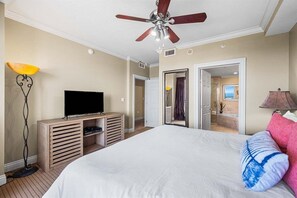 3 bedrooms, free WiFi, bed sheets - Emerald Grande- Harborfront 3BR/2BA condo sleeps 8 (Destin)