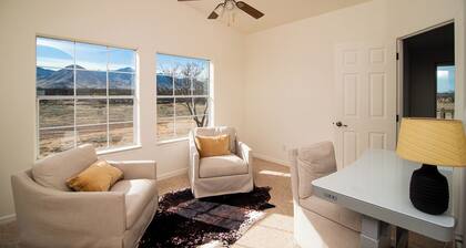 Casual desert getaway miles from Sierra Vista, Bisbee, and Tombstone