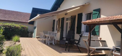 Maison familiale 10 pers. à 600 m de l’océan – grand jardin