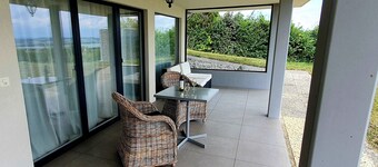 Charming 1-bedroom apartment in adorable Vully-les-Lacs with WiFi