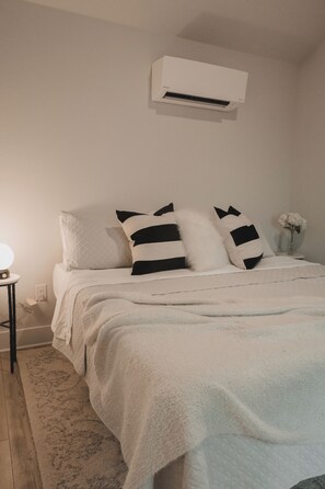 1 bedroom, in-room safe, desk, iron/ironing board