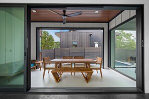 Outdoor dining