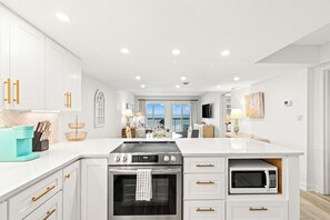 Stovetop - Pinnacle Port, C1-401 (Panama City Beach)