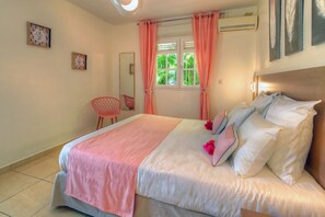 In-room safe, iron/ironing board, free WiFi, bed sheets
