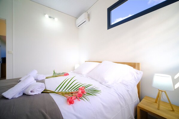 3 makuuhuonetta, silitysrauta/-lauta, ilmainen Wi-Fi, vuodevaatteet