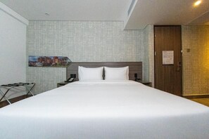 Minibar, safe på rommet, individuelt dekorert og skrivebord