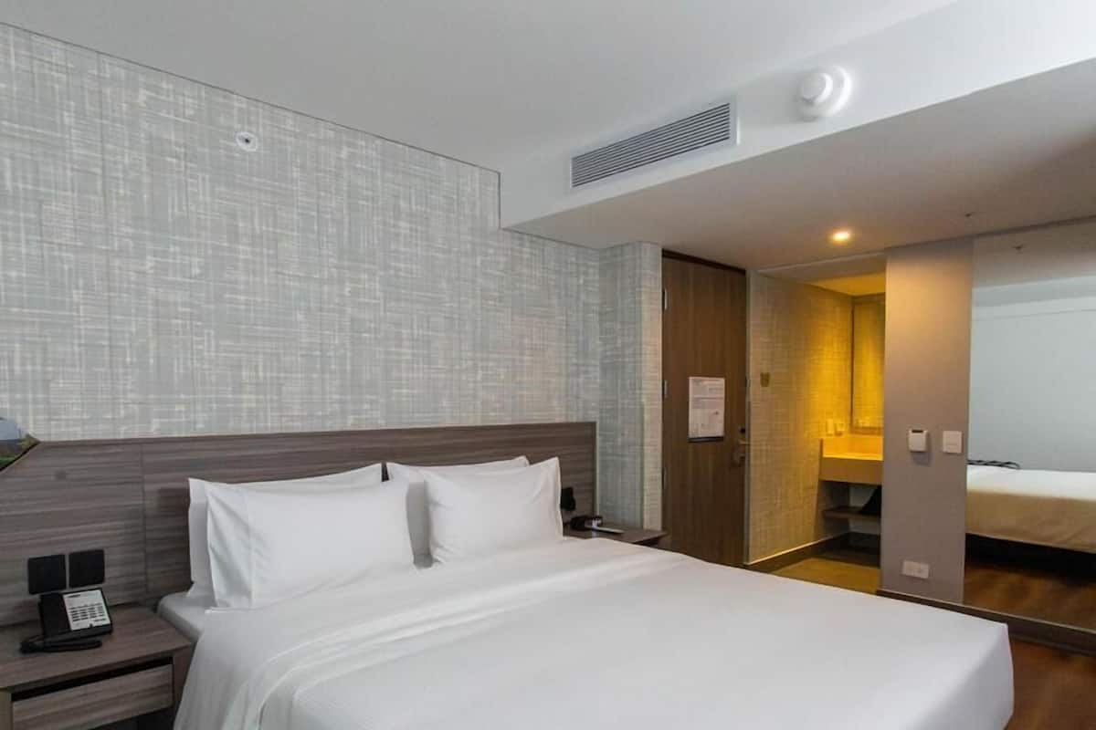 Minibar, in-room safe, desk, free cribs/infant beds