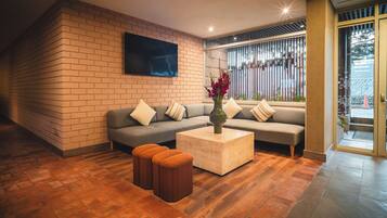 Sala de estar en el lobby