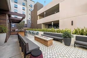 Terrace/patio - Home2 Suites By Hilton Riverside Downtown (Riverside)