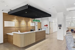 Reception - Home2 Suites By Hilton Riverside Downtown (Riverside)