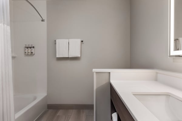 Holiday Inn Express & Suites Westfield Indianapolis By Ihg - Noblesville, IN