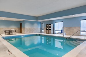 Indoor pool - Holiday Inn Express & Suites Westfield Indianapolis by IHG (Westfield)