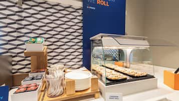 含每日吃到飽早餐