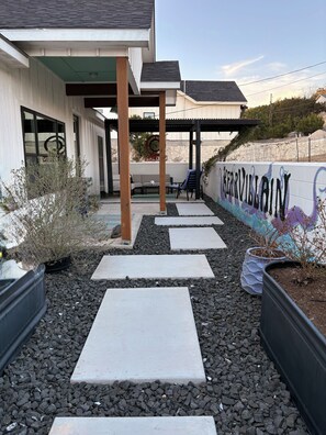 Property grounds - Entire House (Kerrville)