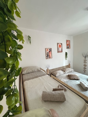 2 bedrooms, desk, soundproofing, iron/ironing board