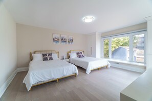 4 bedrooms, WiFi, bed sheets