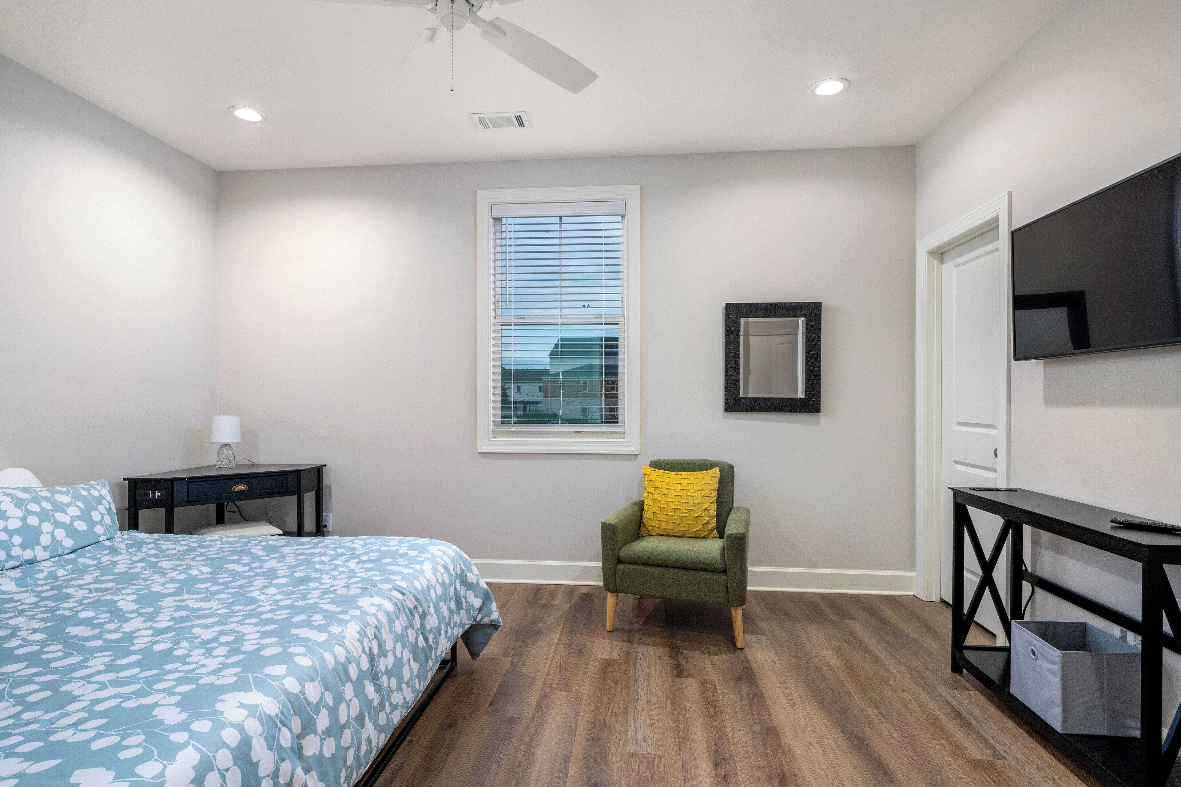 3 chambres, fer et planche à repasser, Wi-Fi gratuit, draps fournis