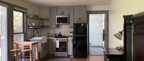 1 camera, ferro/asse da stiro, Wi-Fi, lenzuola