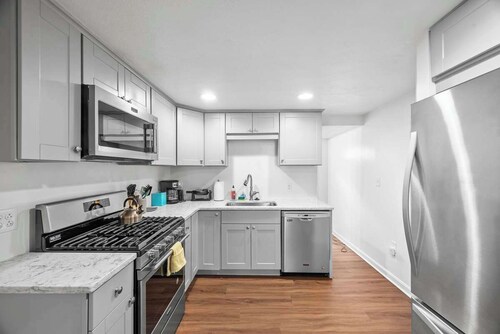 Pittsburgh North Shore Gem  Walk to Stadiums