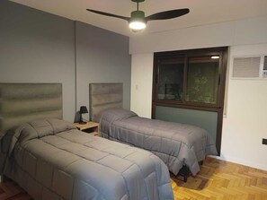 2 bedrooms, WiFi, bed sheets - Charming 2-bedroom apartment with AC, WiFi close by Buen Pastor & Patio Olmos (Córdoba)