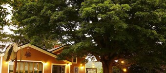 Traditional bed & breakfast - Hunter Hill Farm - One Bedroom Private Bathroom