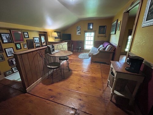 Traditional bed & breakfast - Hunter Hill Farm - One Bedroom Private Bathroom