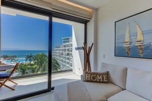 标准公寓, 1 间卧室, 阳台, 部分海景 | 客房景观