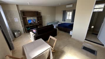 Grand Studio | Free WiFi, bed sheets