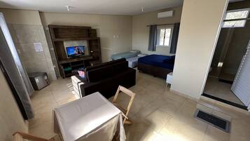 Grand Studio | Free WiFi, bed sheets