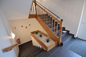 2 عدّة غرف نوم