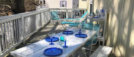 Cottage, Multiple Beds, Balcony, Garden View (HOPETOWN ROAD 600) | Outdoor dining