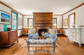 Stuga - flera sängar - uteplats - utsikt mot trädgården (HENLOPEN AVENUE 69) | Interiör