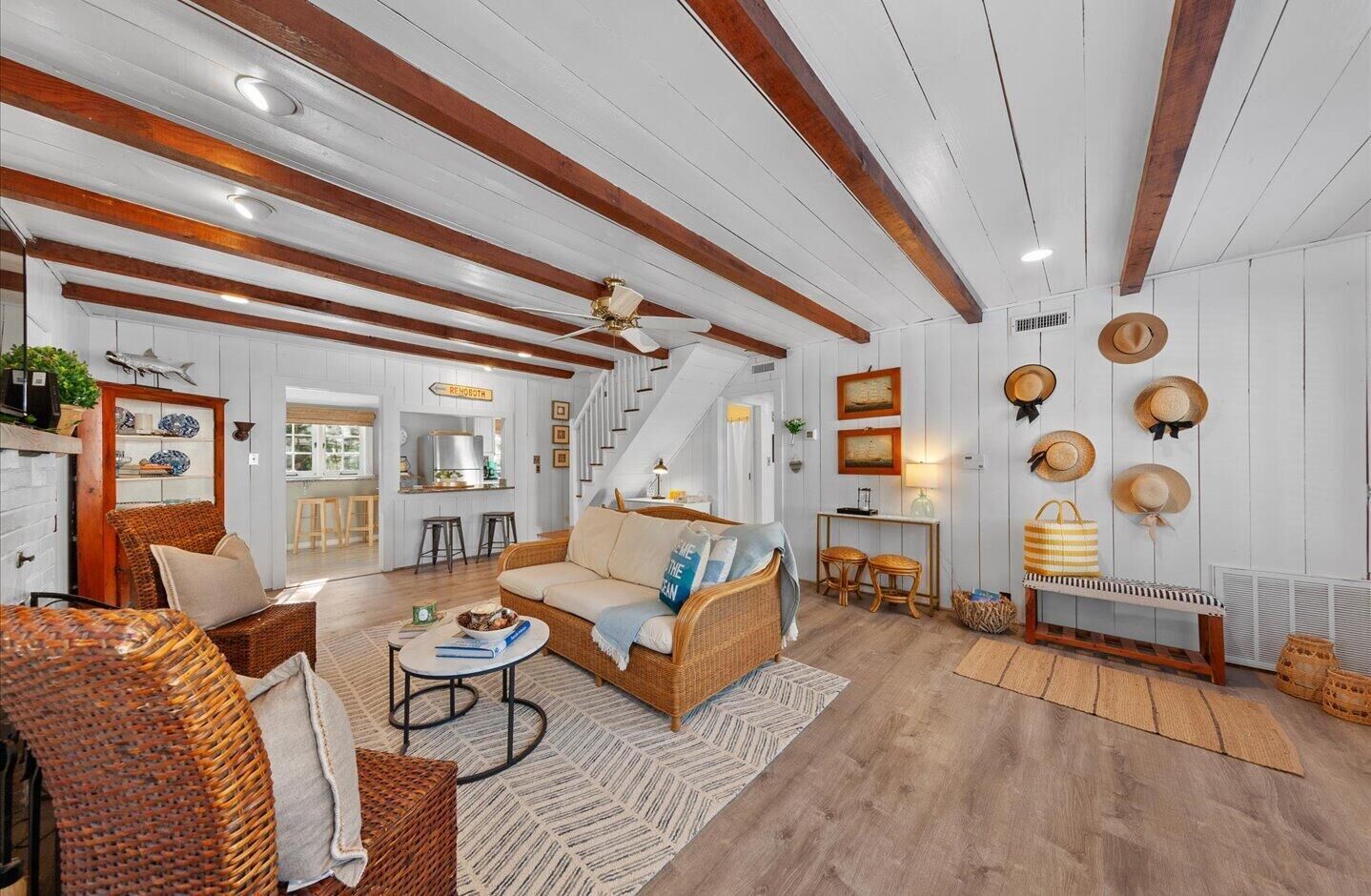 House, Multiple Beds, Patio, Garden View (KENT STREET 54) | Living area