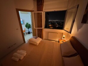 1 camera, ferro/asse da stiro, Wi-Fi, lenzuola