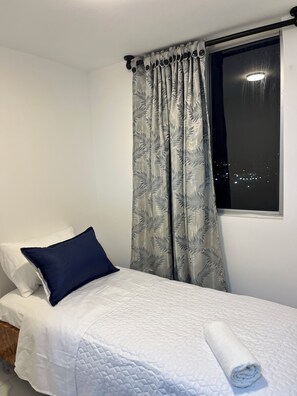 2 bedrooms, iron/ironing board, WiFi, bed sheets - Elegant apartment 10 minutes from El Dorado airport (bogota)
